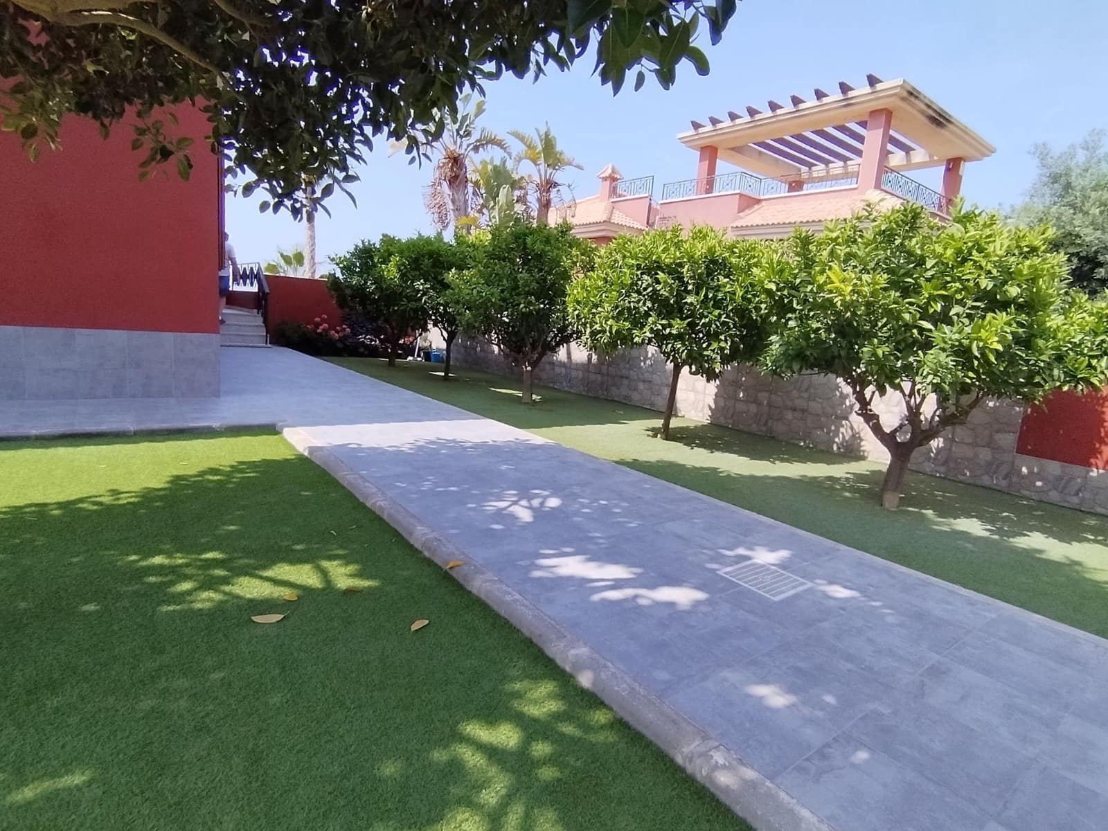 7 bedroom Villa for sale in Finestrat with garage - € 599,000 (Ref: 9438114)