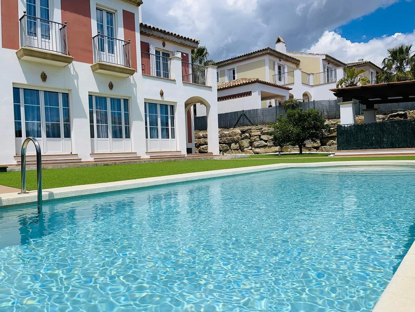 4 bedroom Villa for sale in Finestrat with pool garage - € 810,000 (Ref: 9438115)