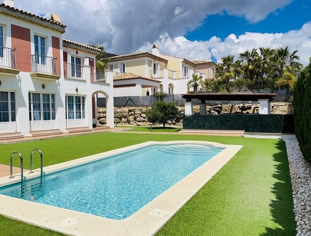 4 bedroom Villa for sale in Finestrat with pool garage - € 810,000 (Ref: 9438115)