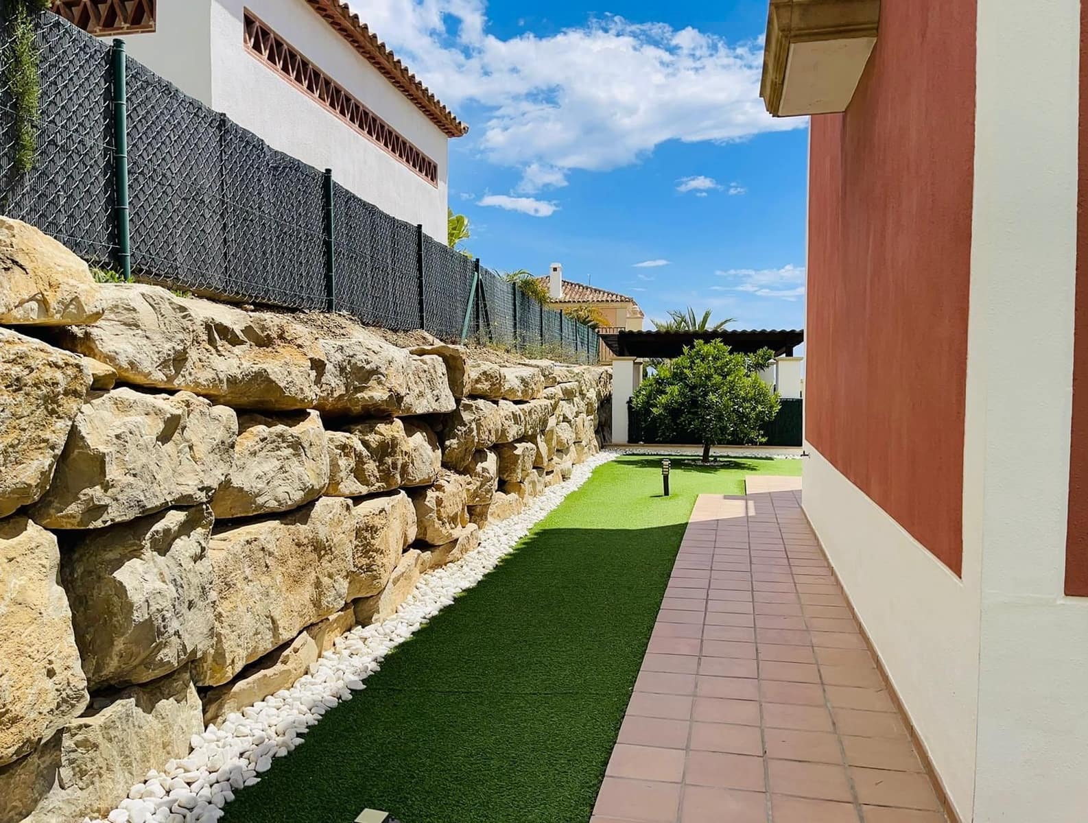 4 bedroom Villa for sale in Finestrat with pool garage - € 810,000 (Ref: 9438115)