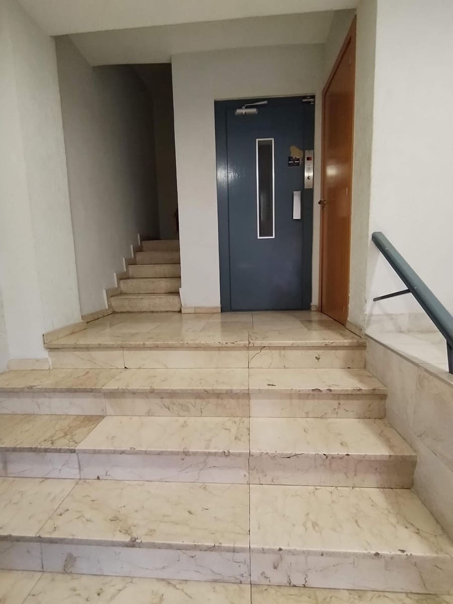 3 soveværelse Lejlighed til salg i Alicante by med garage - € 186.000 (Ref: 9438119)