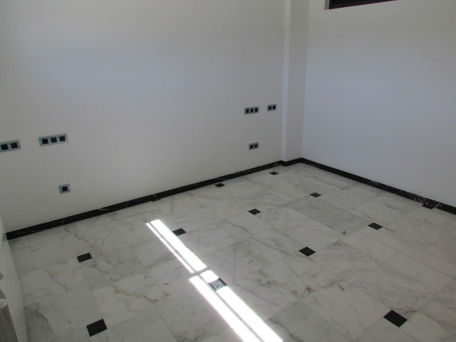 Apartamento de 4 habitaciones en Altea en venta con piscina garaje - 790.000 € (Ref: 9438120)