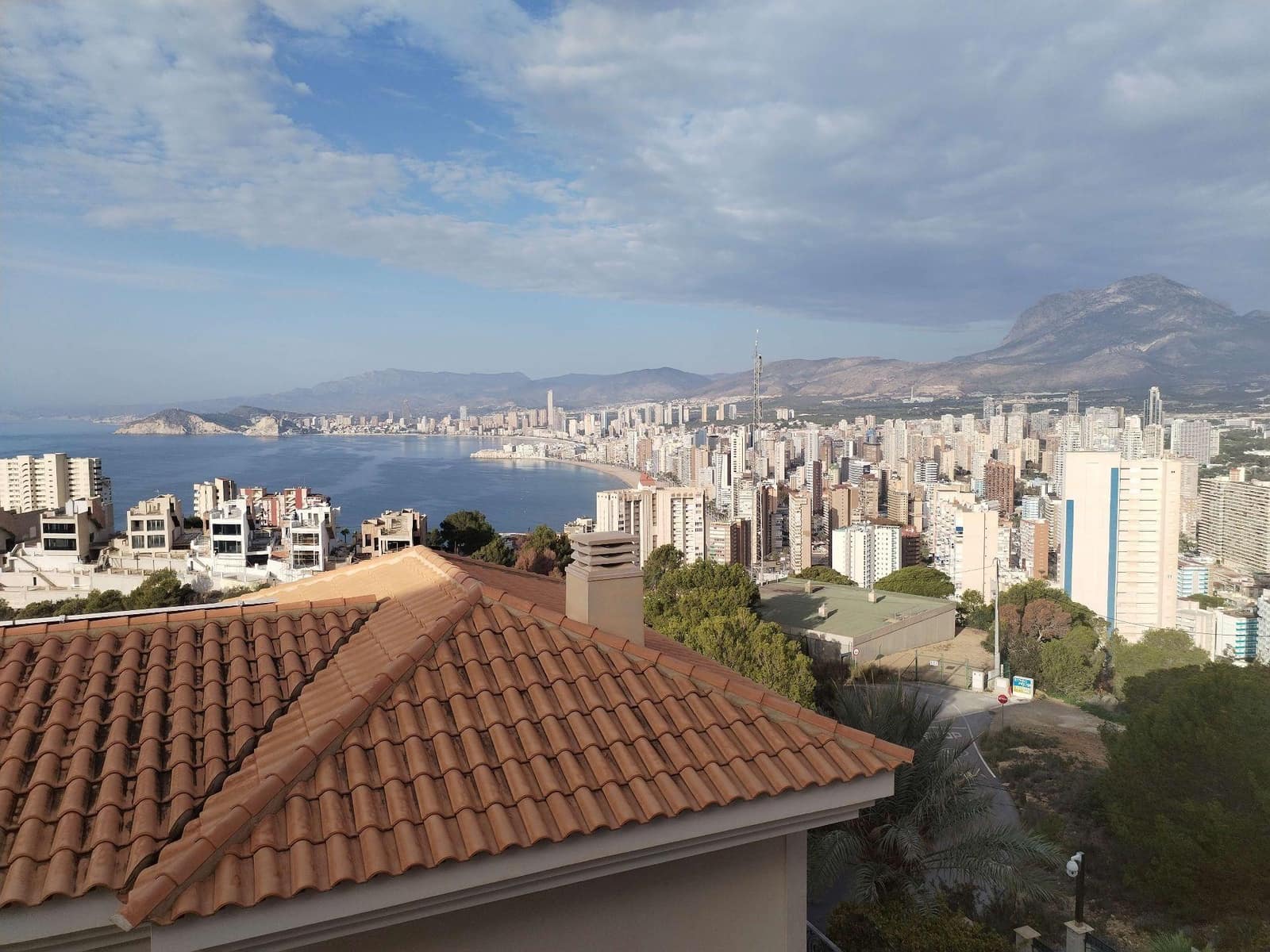 4 bedroom Villa for sale in Benidorm with pool garage - € 3,100,000 (Ref: 9438121)
