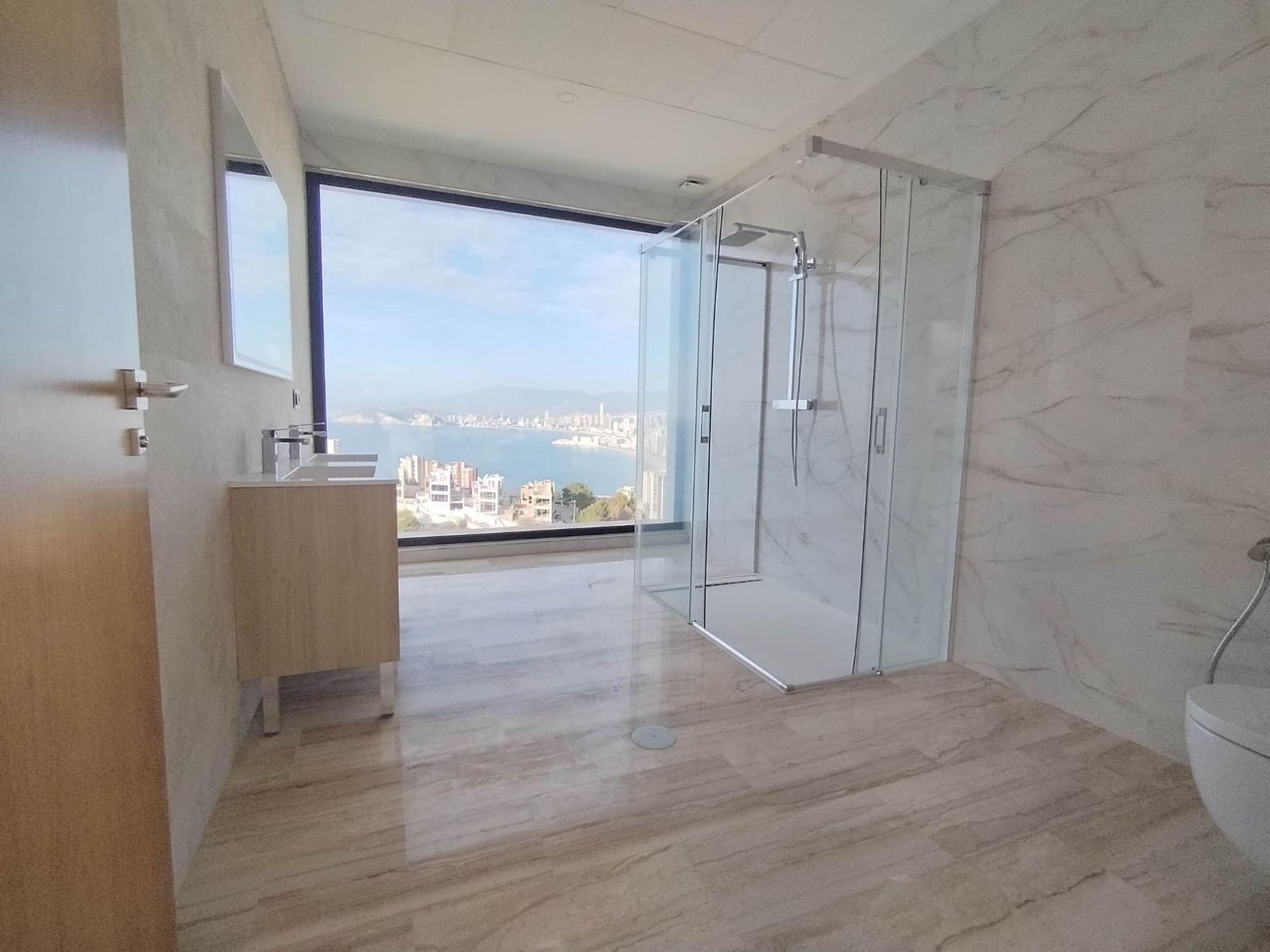 4 bedroom Villa for sale in Benidorm with pool garage - € 3,100,000 (Ref: 9438121)