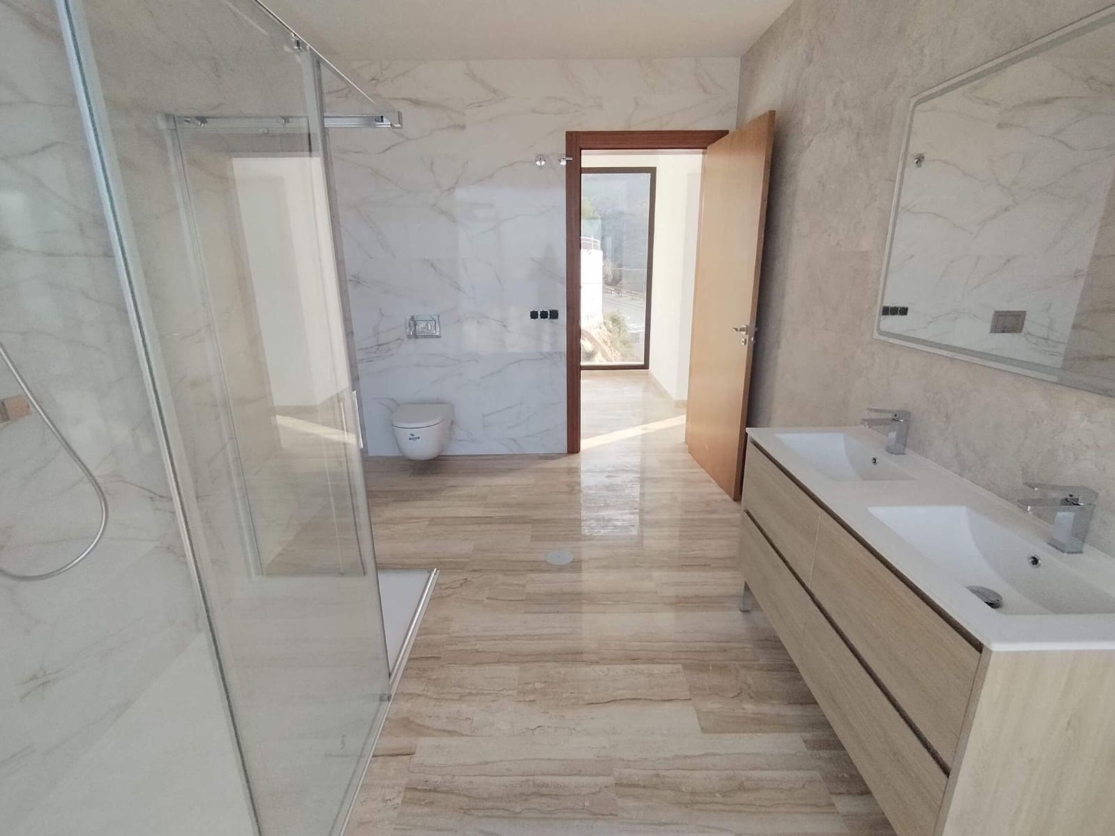 4 bedroom Villa for sale in Benidorm with pool garage - € 3,100,000 (Ref: 9438121)