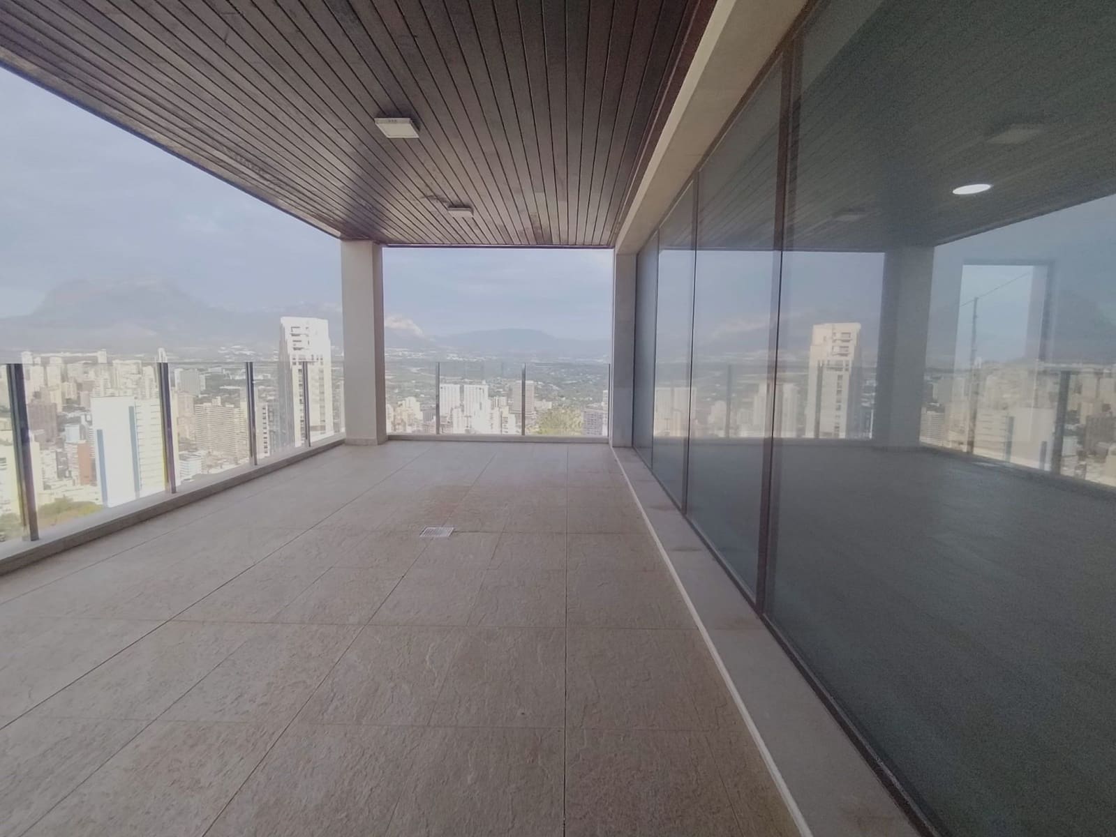 4 bedroom Villa for sale in Benidorm with pool garage - € 3,100,000 (Ref: 9438121)