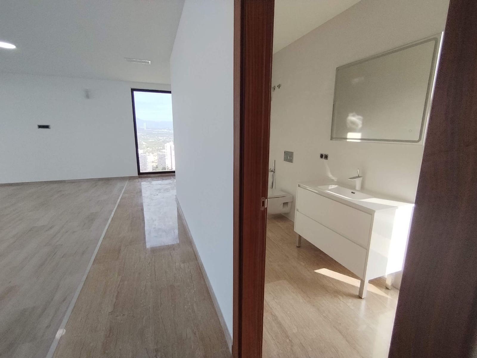 4 bedroom Villa for sale in Benidorm with pool garage - € 3,100,000 (Ref: 9438121)