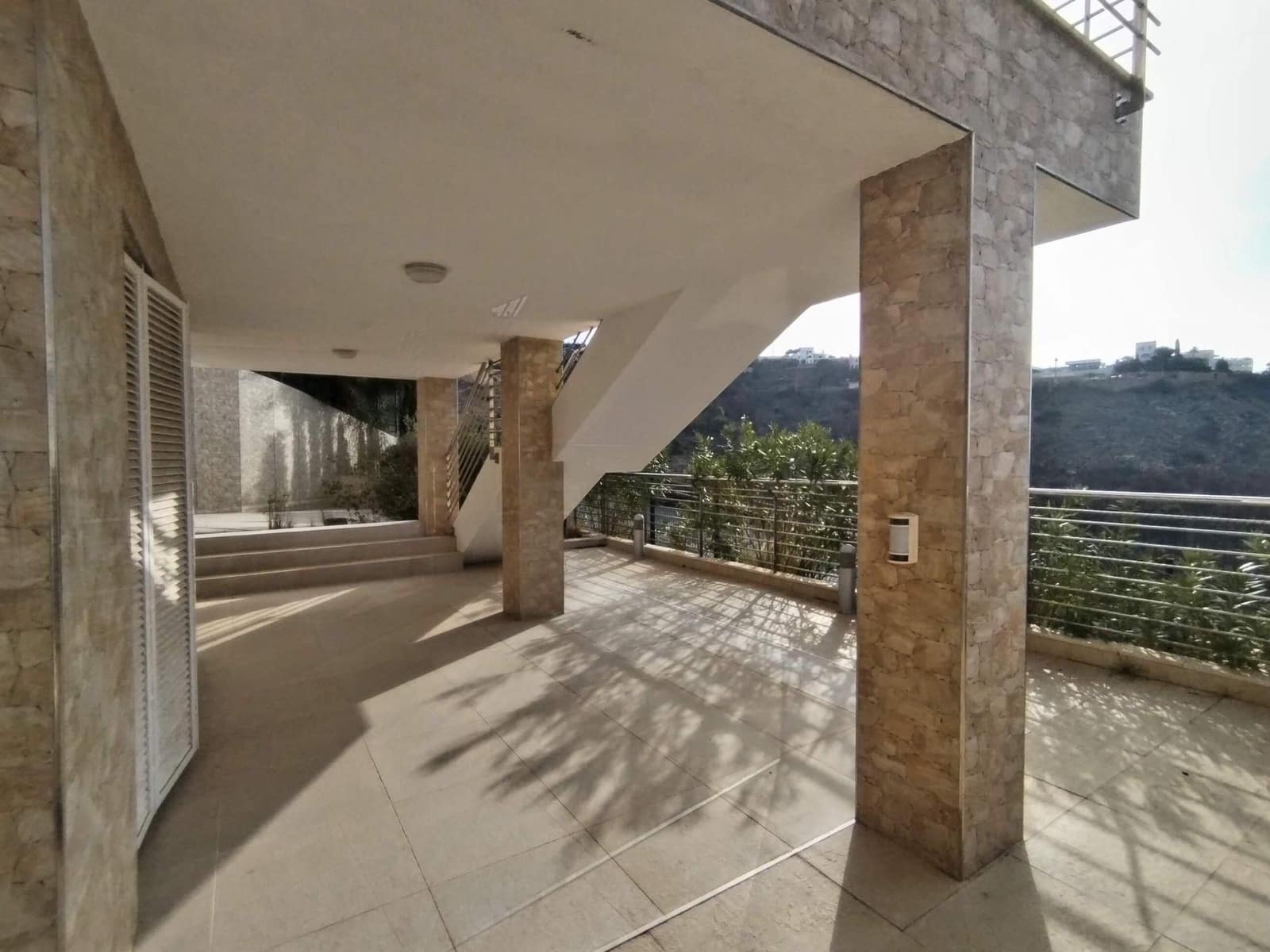 4 bedroom Villa for sale in Benidorm with pool garage - € 3,100,000 (Ref: 9438121)
