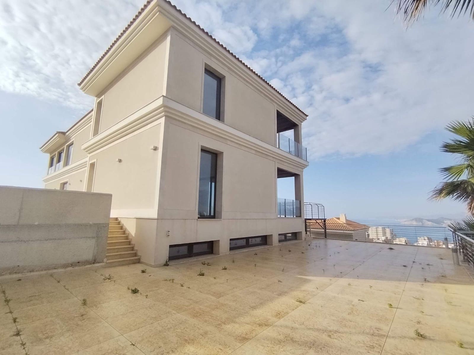 4 bedroom Villa for sale in Benidorm with pool garage - € 3,100,000 (Ref: 9438121)