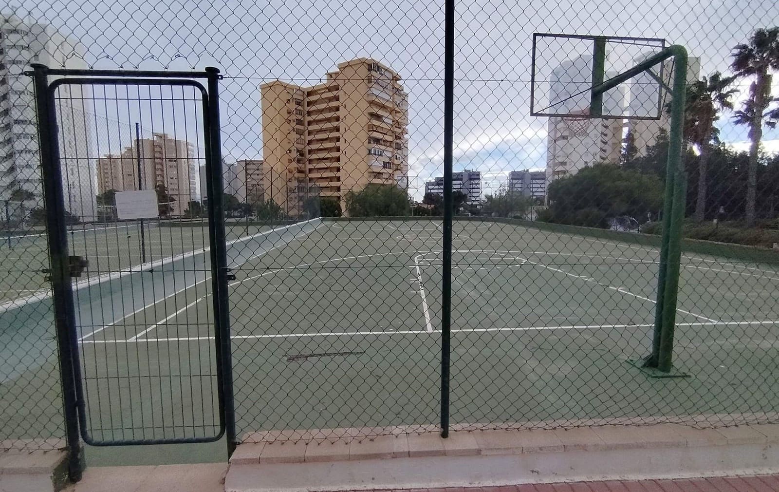 2 soveværelse Lejlighed til leje i Playa de San Juan med swimmingpool garage - € 1.200 (Ref: 9438122)