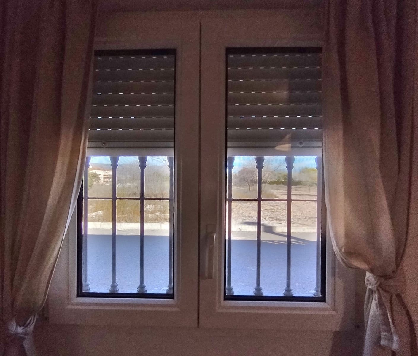 3 soveværelse Finca/Landehus til salg i Pinoso med swimmingpool - € 129.995 (Ref: 9438124)