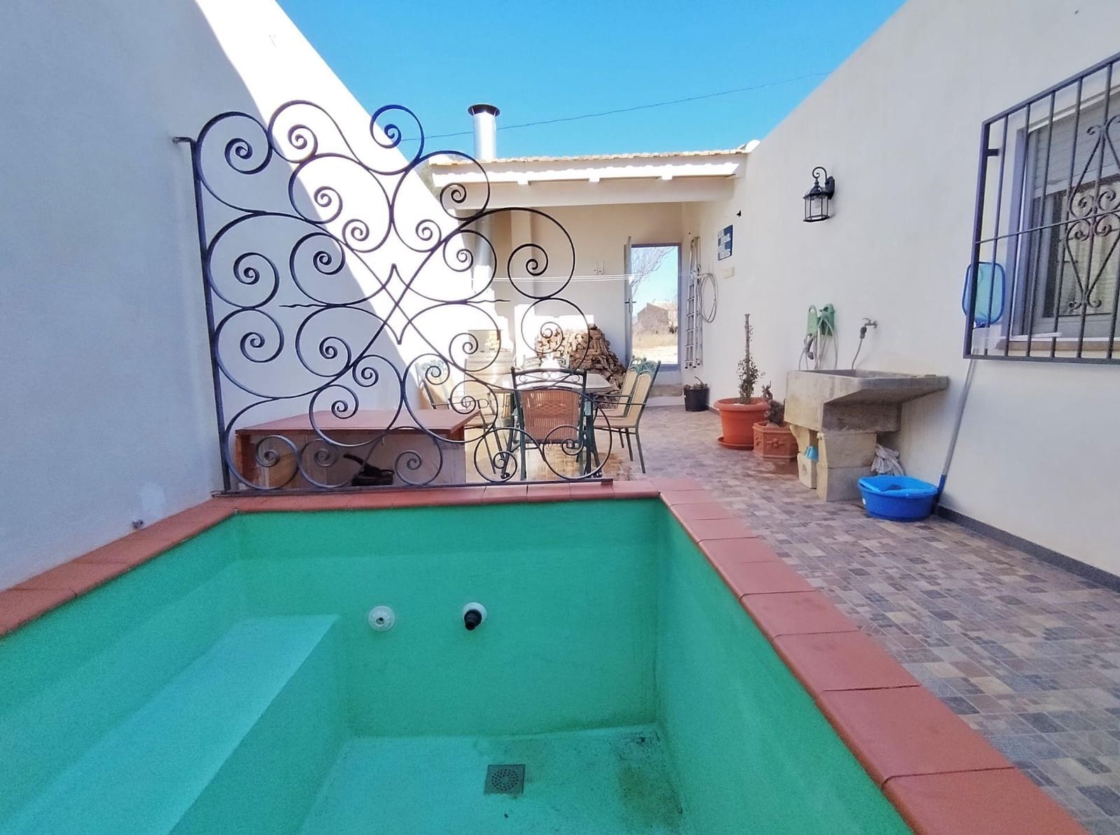 3 soveværelse Finca/Landehus til salg i Pinoso med swimmingpool - € 129.995 (Ref: 9438124)