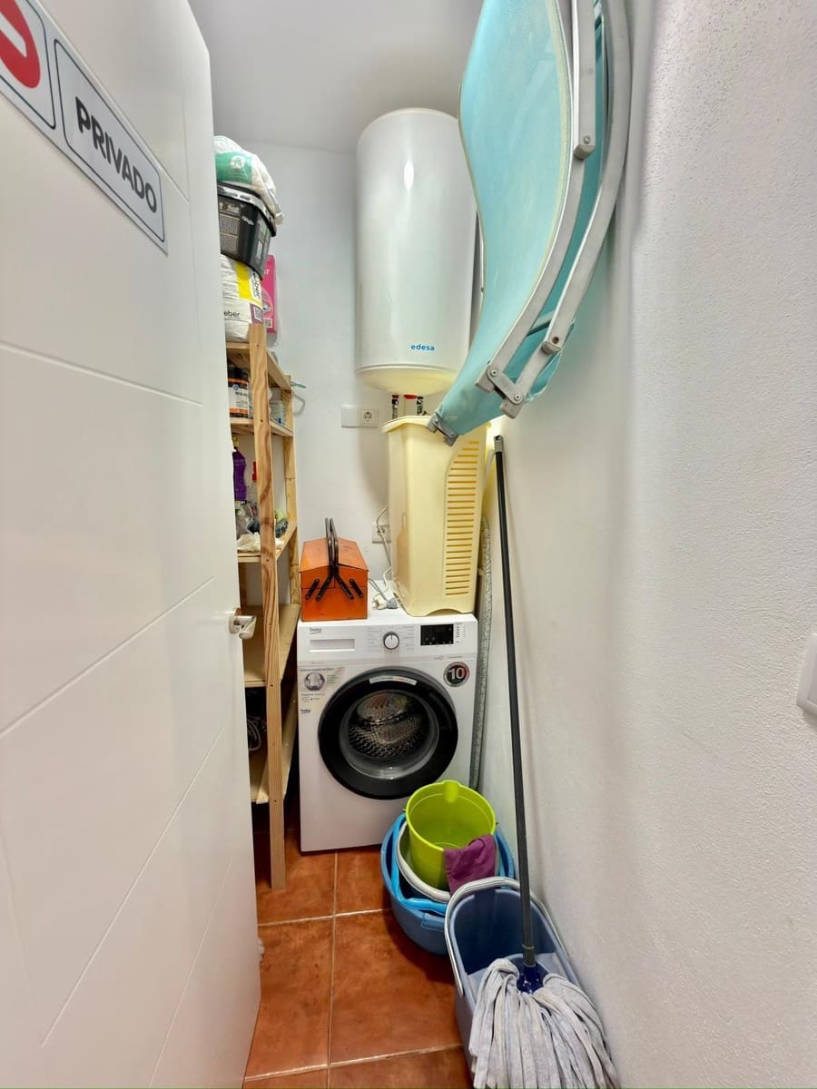 3 bedroom Finca/Country House for sale in Pinoso with pool - € 129,900 (Ref: 9438124)