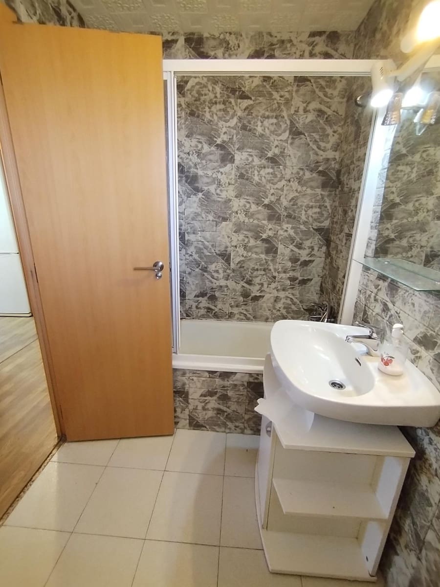 3 makuuhuone Asunto vuokrattavana paikassa Playa de San Juan - 1 200 € (Ref: 9452295)