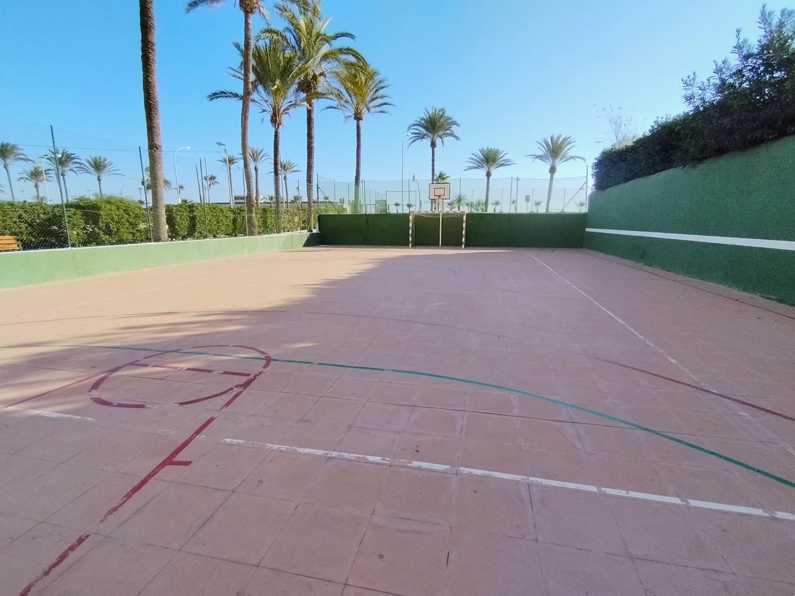 3 makuuhuone Asunto vuokrattavana paikassa Playa de San Juan - 1 200 € (Ref: 9452295)