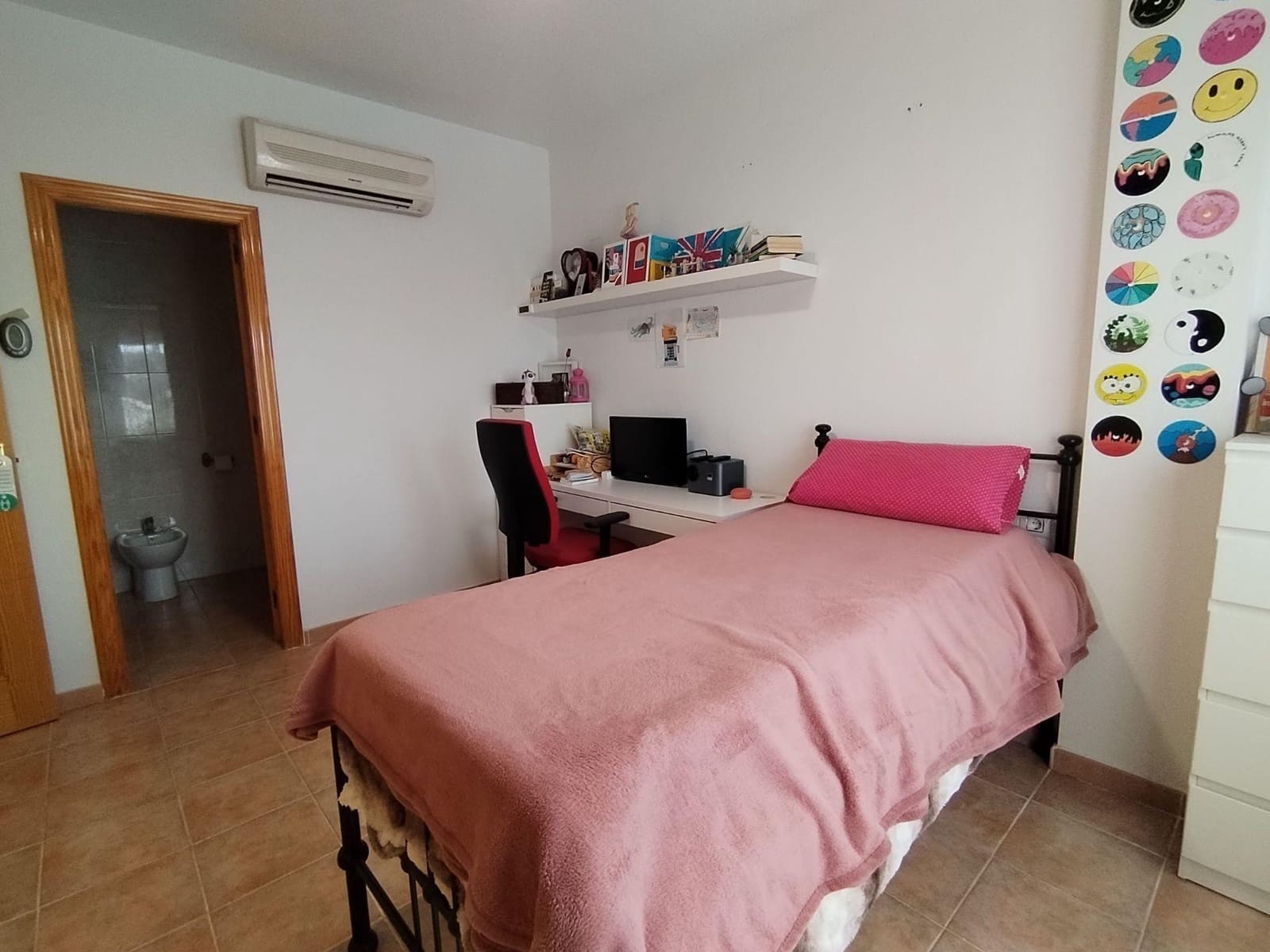 4 bedroom Villa for rent in Castalla with pool garage - € 1,500 (Ref: 9452296)