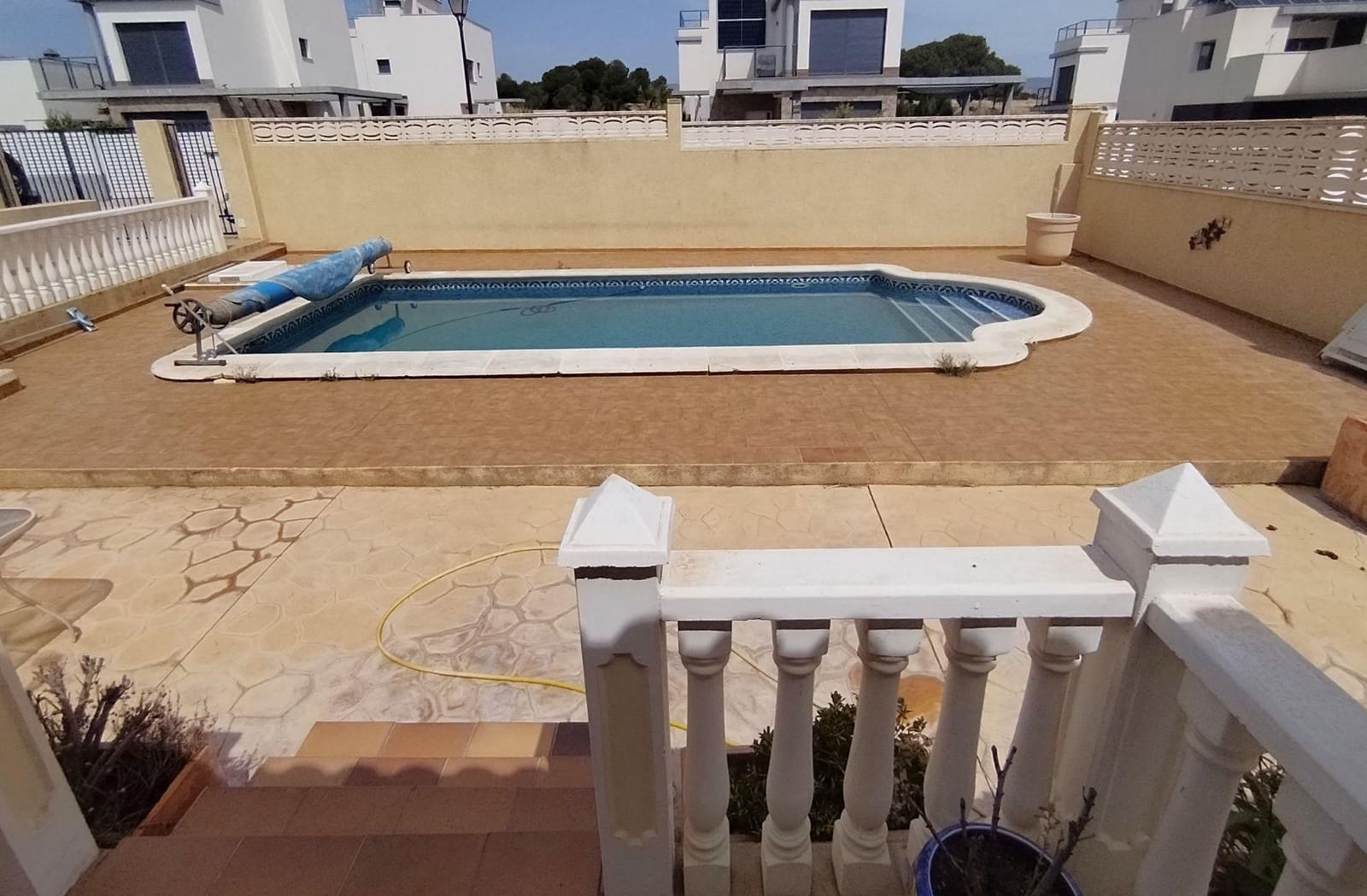 4 bedroom Villa for rent in Castalla with pool garage - € 1,500 (Ref: 9452296)