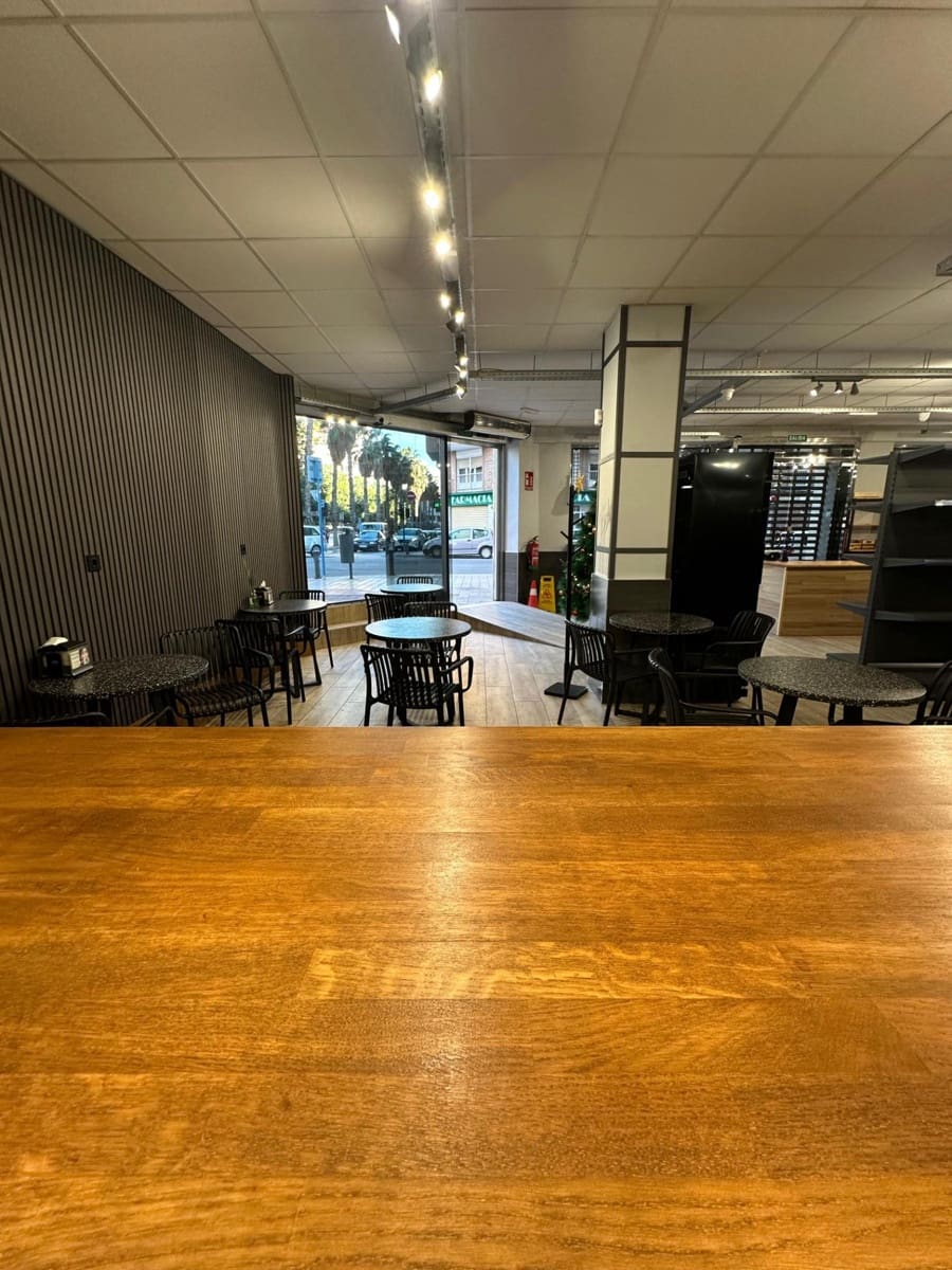 Comercial para arrendar em Alicante cidade - 3 200 € (Ref: 9456494)