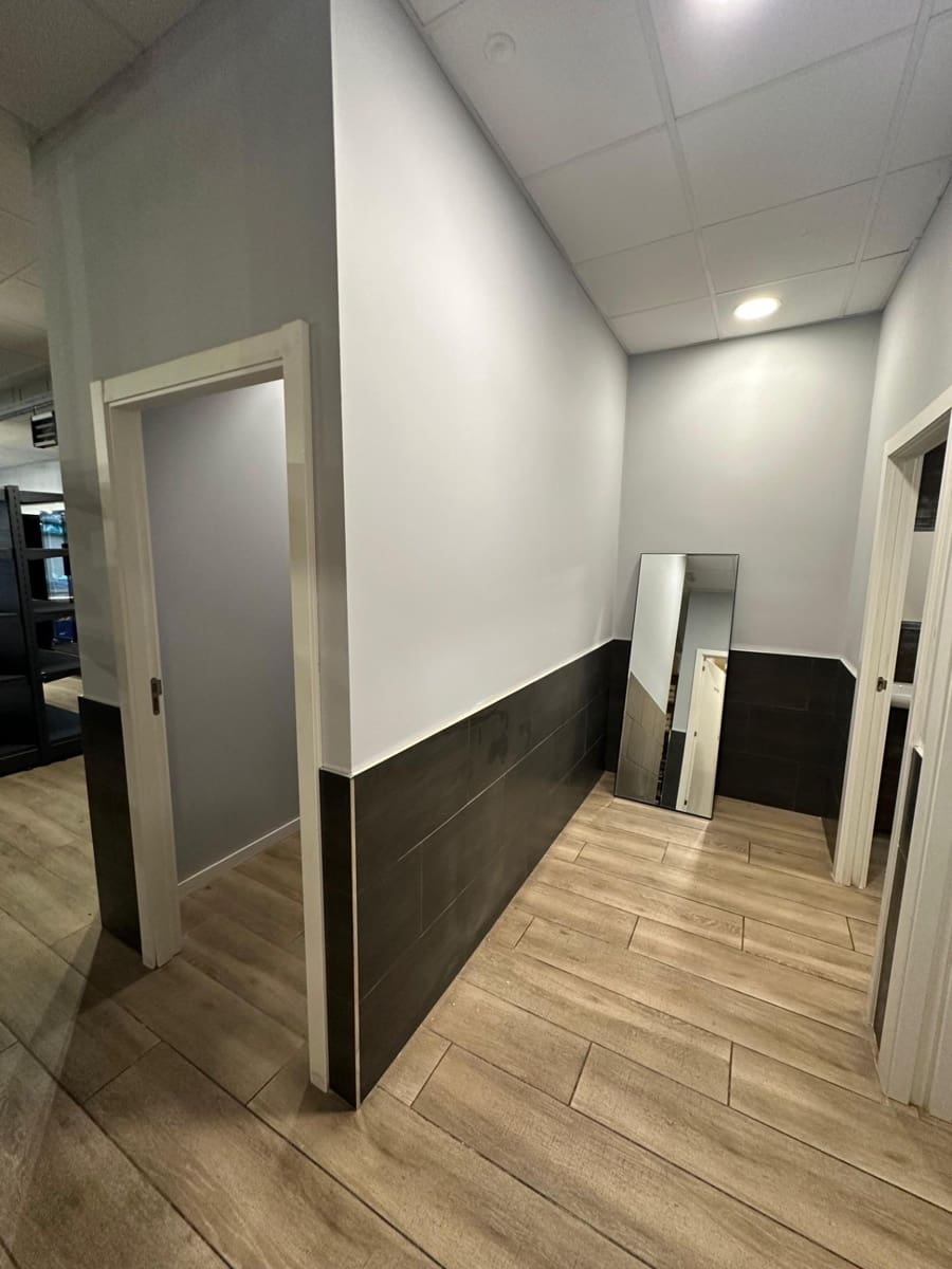 Comercial para arrendar em Alicante cidade - 3 200 € (Ref: 9456494)