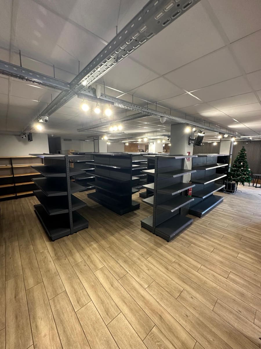 Comercial para arrendar em Alicante cidade - 3 200 € (Ref: 9456494)