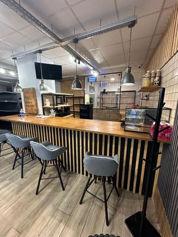 Erhverv til leje i Benalúa, Alicante by - € 3.200 (Ref: 9456494)