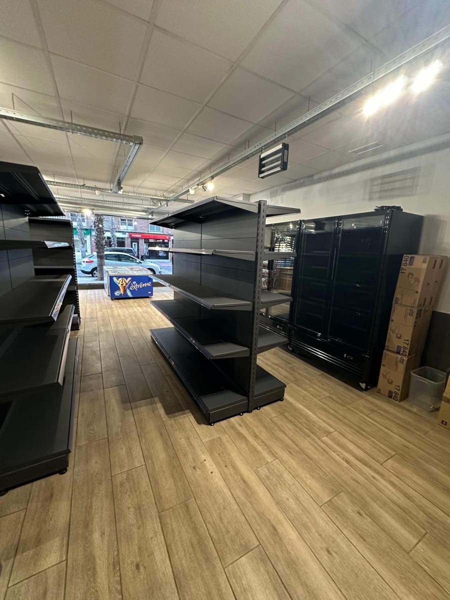 Comercial para arrendar em Alicante cidade - 3 200 € (Ref: 9456494)