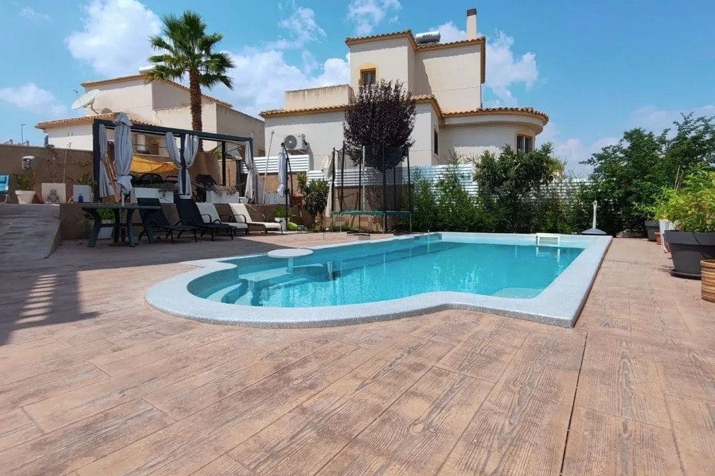 4 sovrum Villa till salu i Castalla med pool garage - 340 000 € (Ref: 9470117)