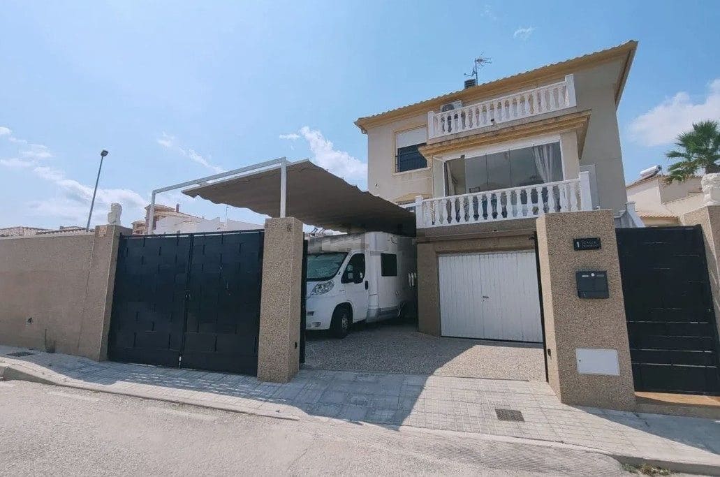 4 sovrum Villa till salu i Castalla med pool garage - 340 000 € (Ref: 9470117)