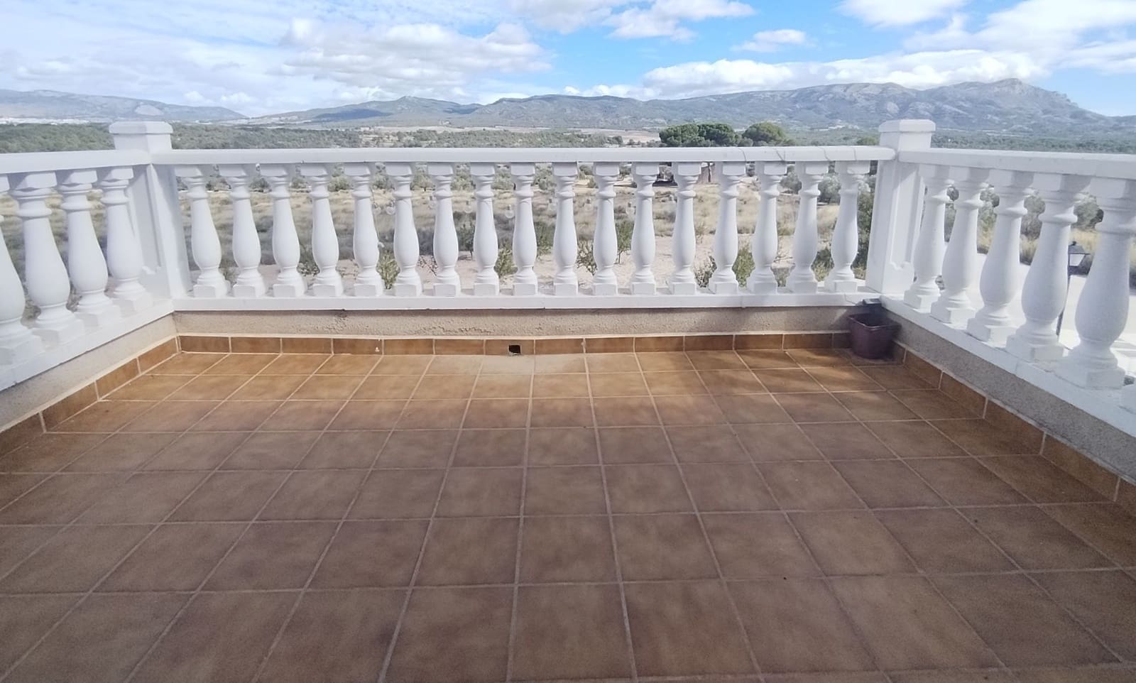 4 sovrum Villa till salu i Castalla med pool garage - 340 000 € (Ref: 9470117)