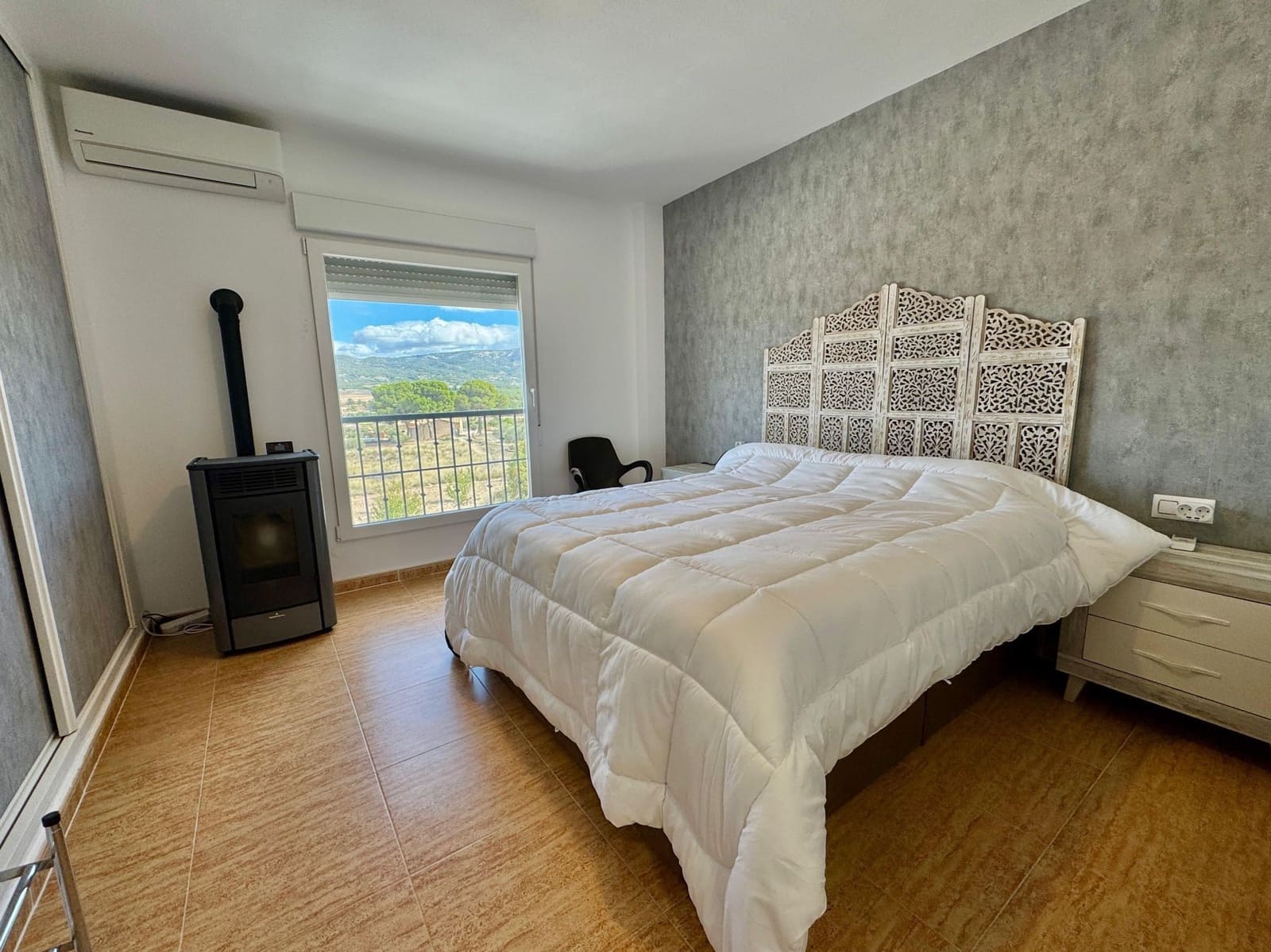 4 sovrum Villa till salu i Castalla med pool garage - 340 000 € (Ref: 9470117)