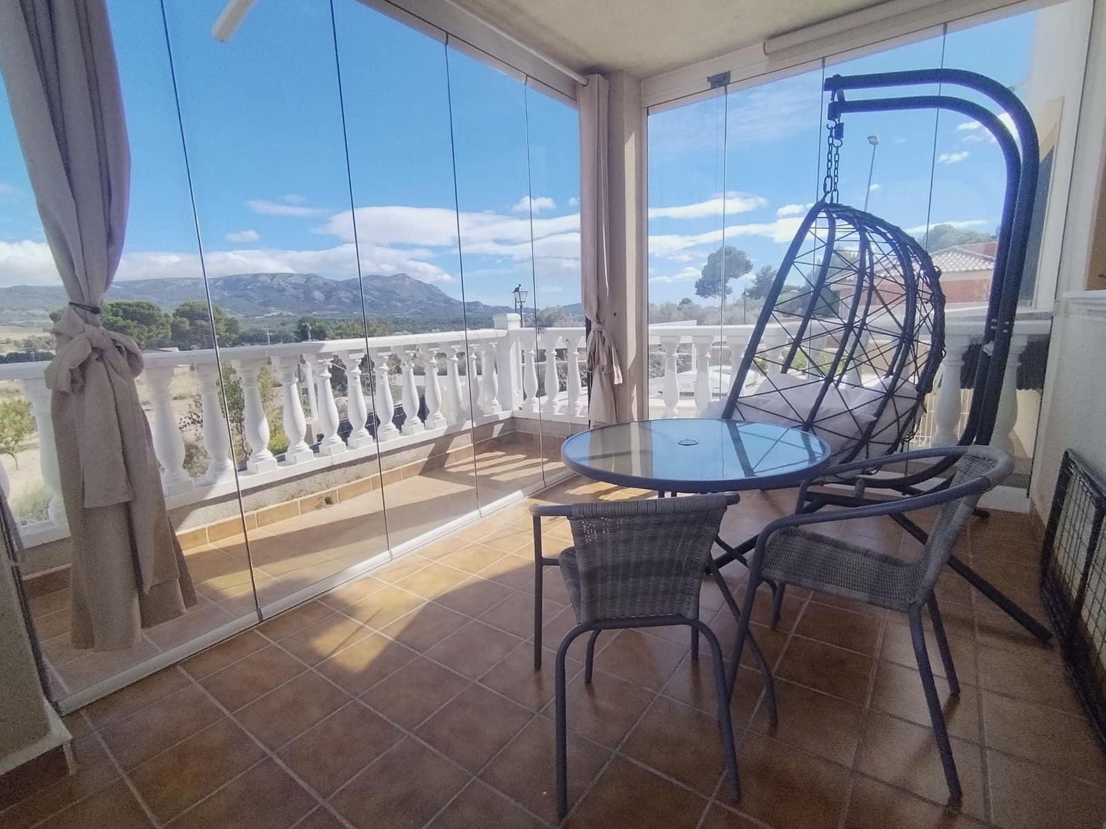 4 sovrum Villa till salu i Castalla med pool garage - 340 000 € (Ref: 9470117)