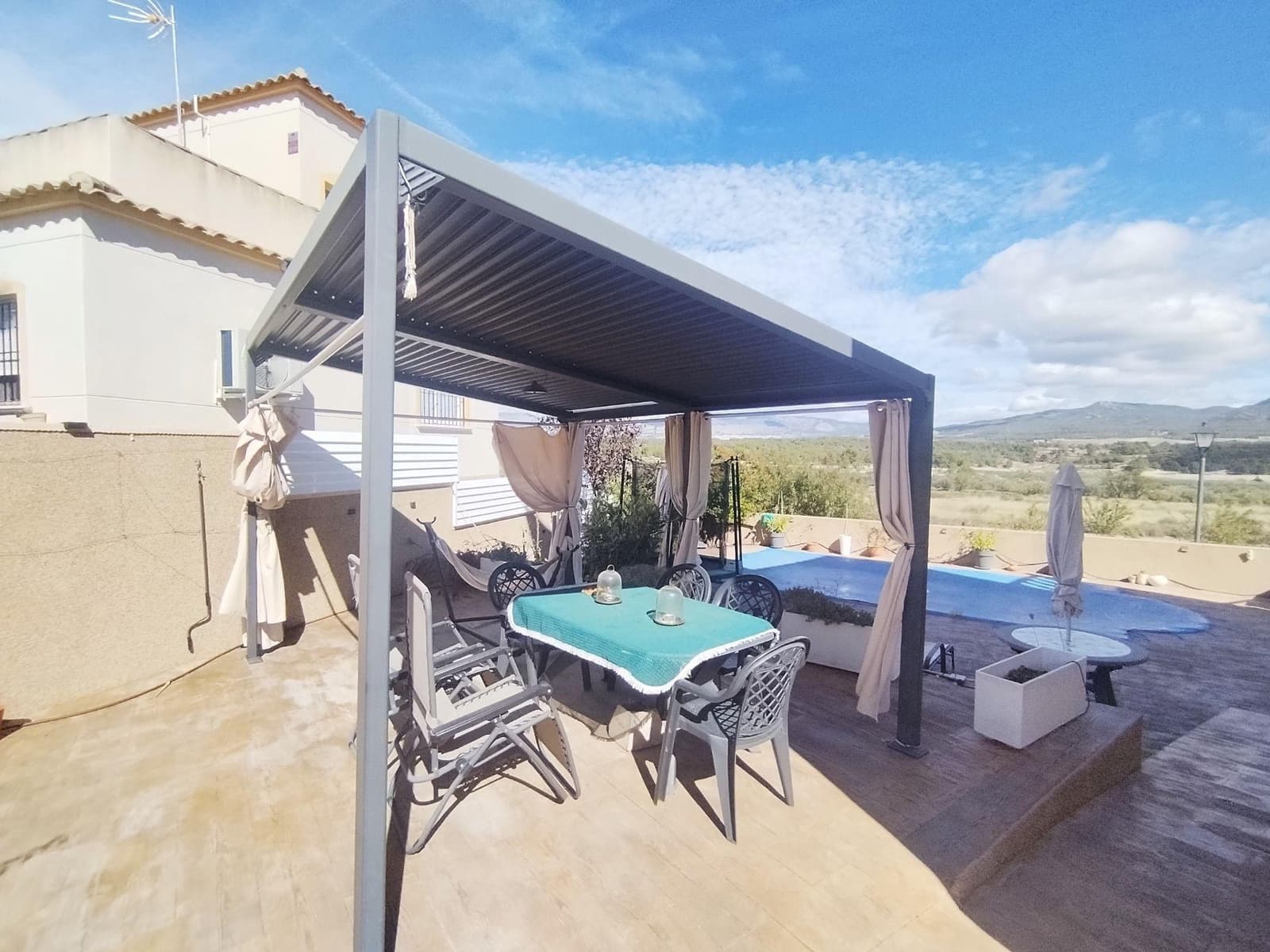 4 sovrum Villa till salu i Castalla med pool garage - 340 000 € (Ref: 9470117)