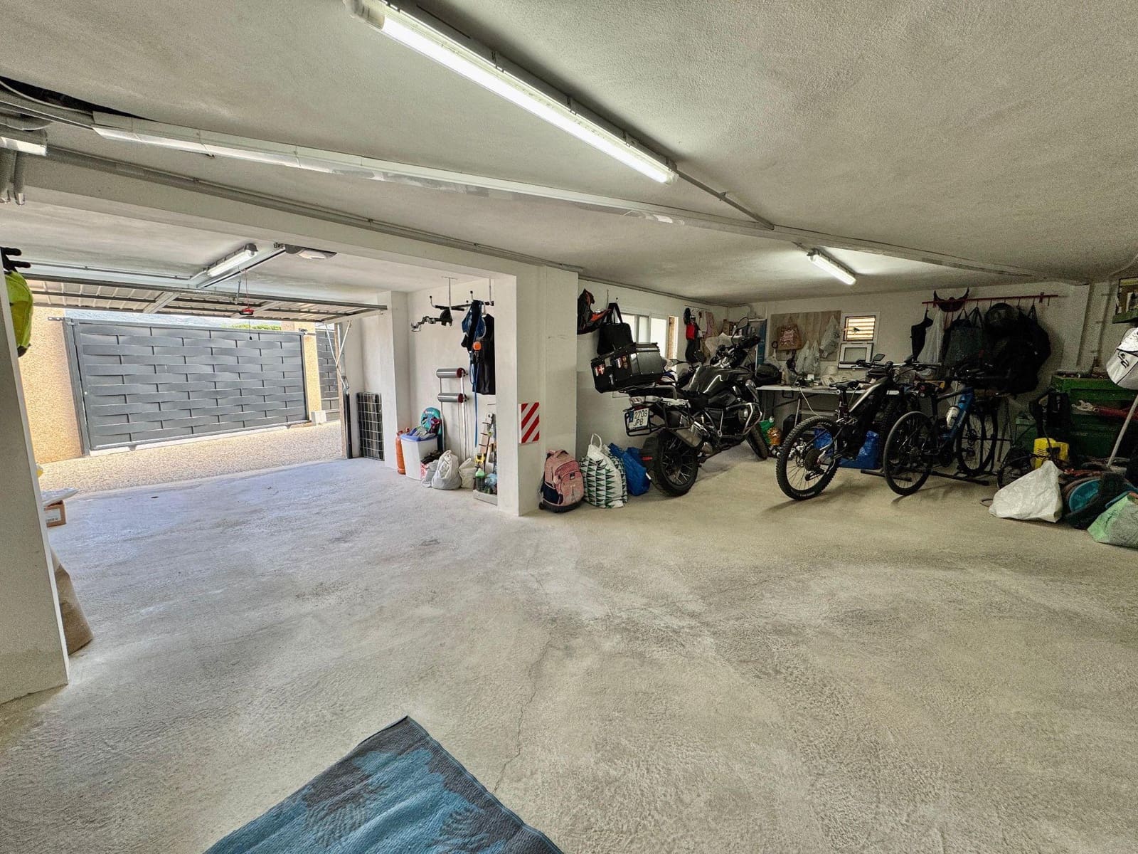 4 sovrum Villa till salu i Castalla med pool garage - 340 000 € (Ref: 9470117)