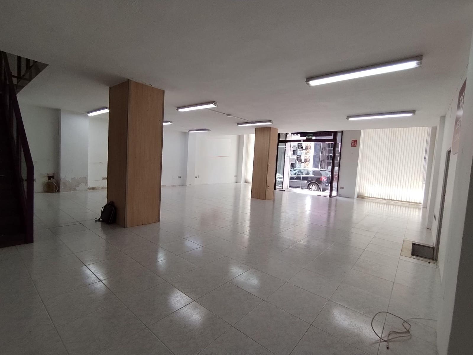 Comercial para arrendar em Alicante cidade - 2 990 € (Ref: 9470118)