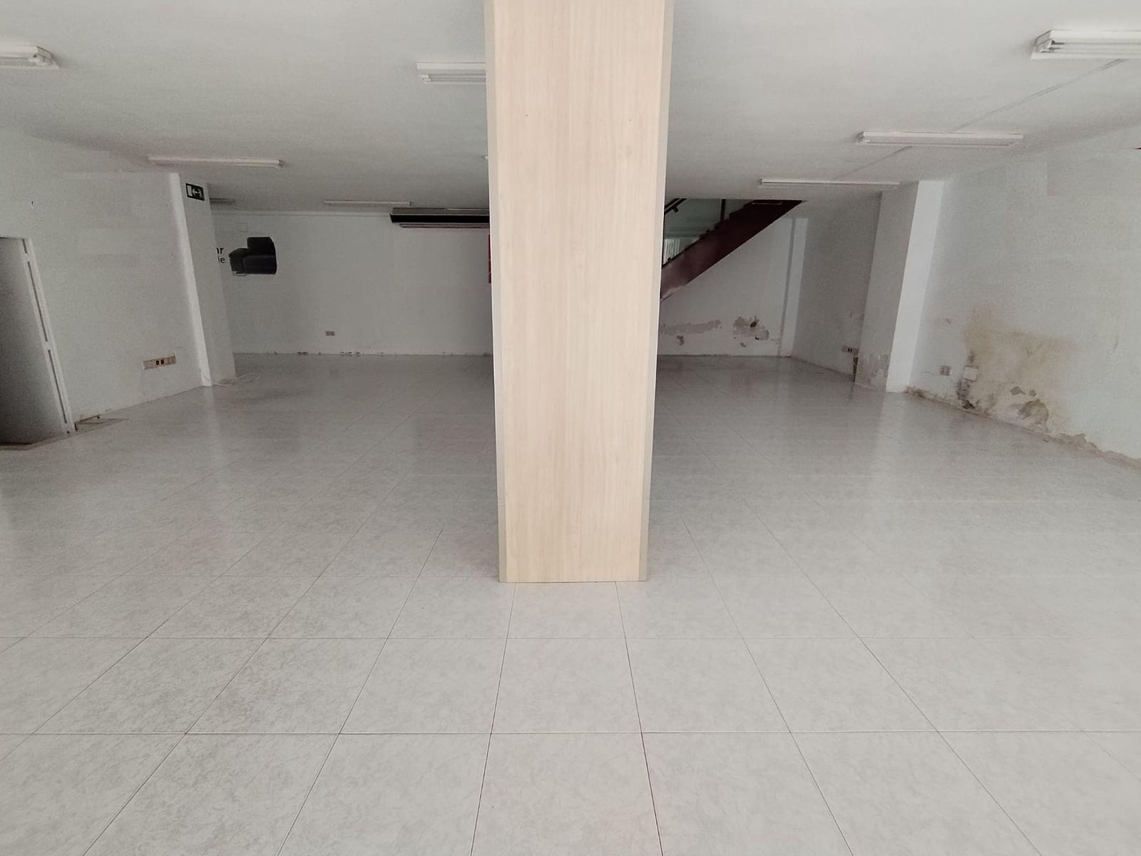 Comercial para arrendar em Alicante cidade - 2 990 € (Ref: 9470118)