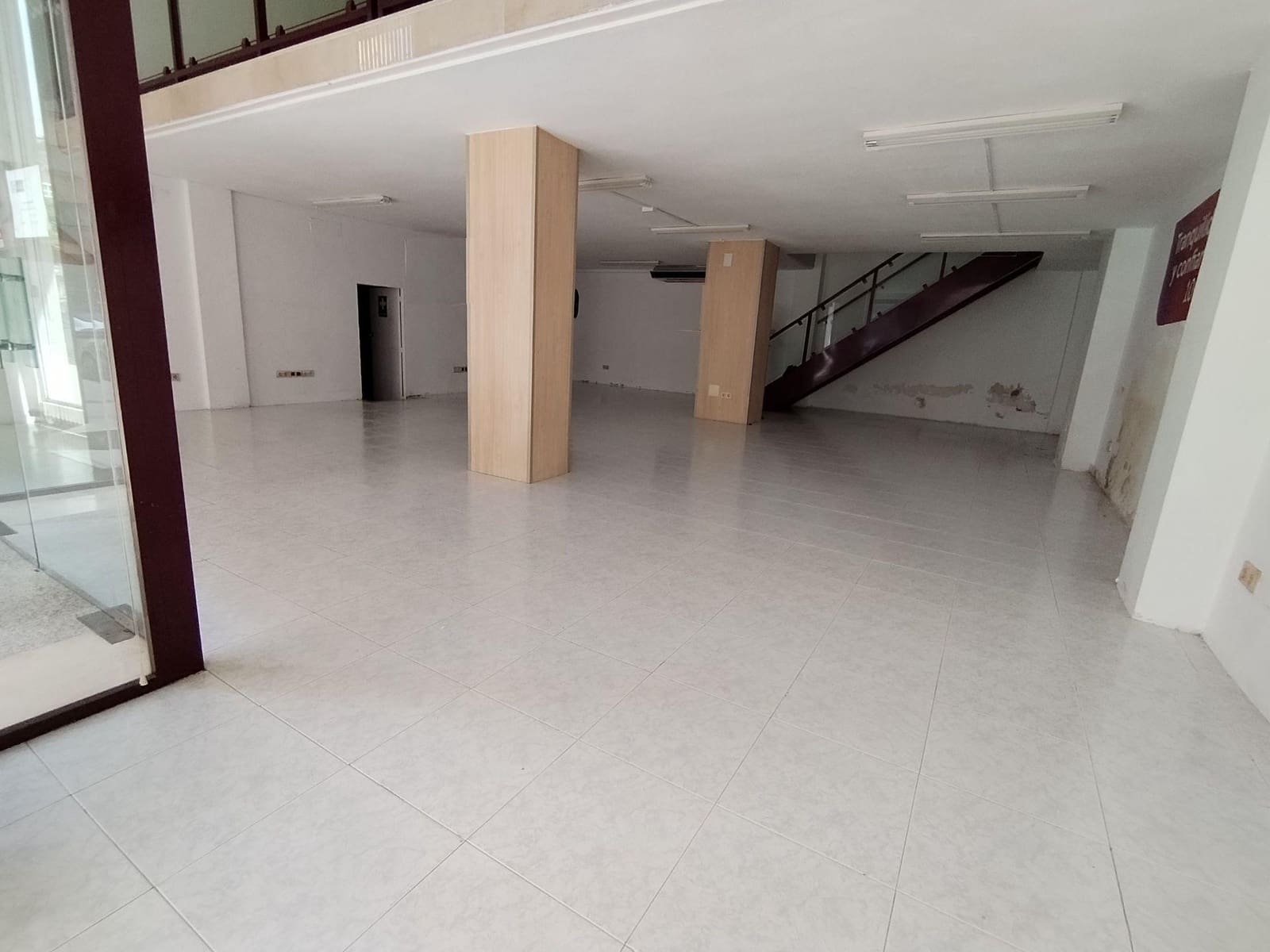 Comercial para arrendar em Alicante cidade - 2 990 € (Ref: 9470118)