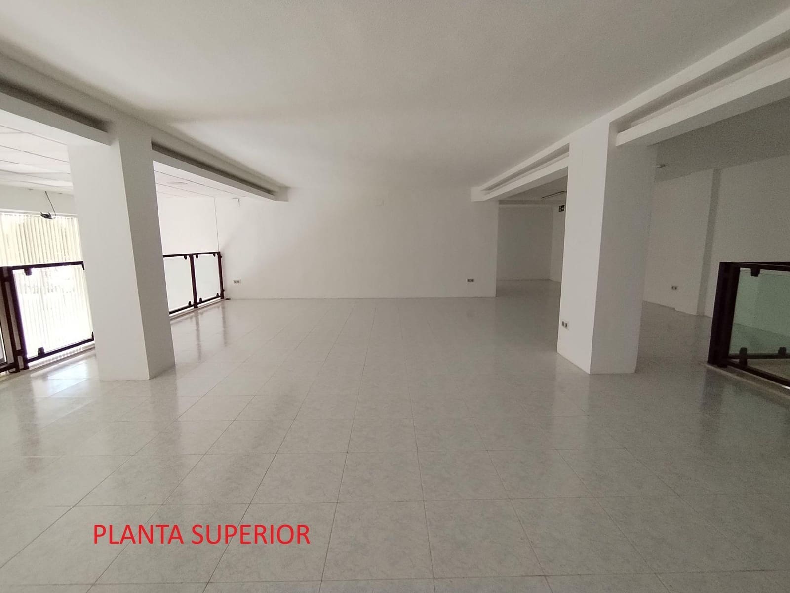 Comercial para arrendar em Alicante cidade - 2 990 € (Ref: 9470118)