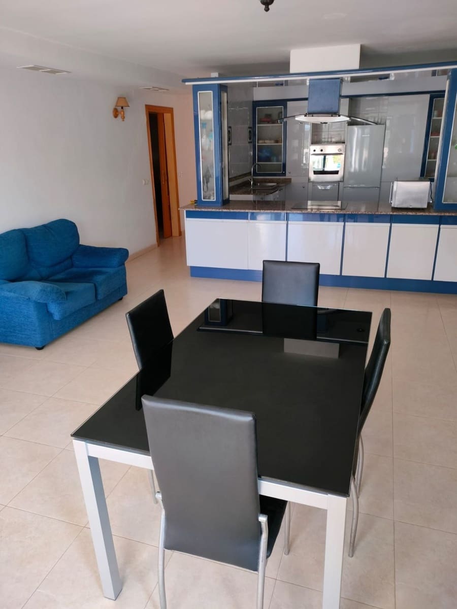 3 Zimmer Villa zu verkaufen in El Campello mit Garage - 470.000 € (Ref: 9470119)