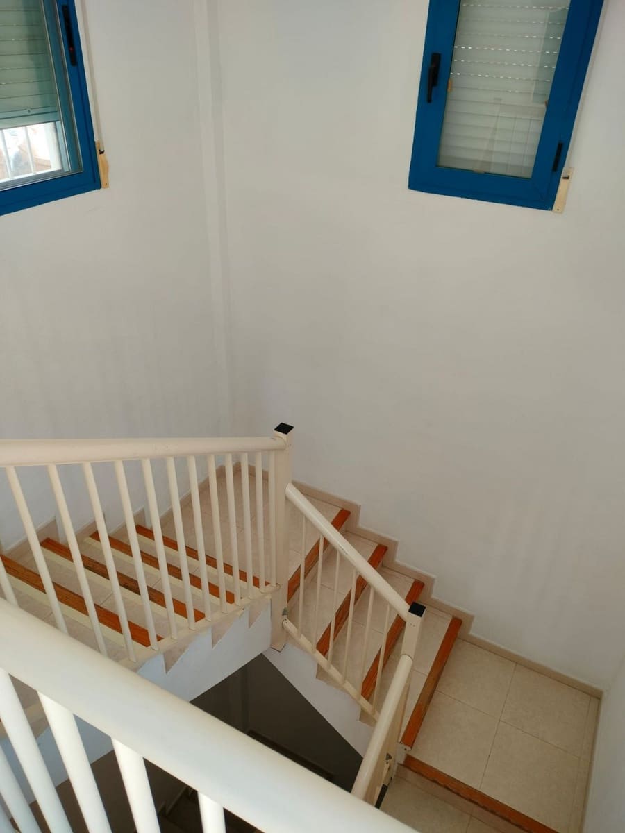 3 Zimmer Villa zu verkaufen in El Campello mit Garage - 470.000 € (Ref: 9470119)