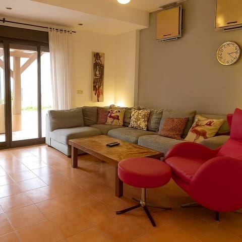 Bungalow de 4 habitaciones en San Juan de Alicante / Sant Joan d'Alacant en venta con piscina garaje - 465.000 € (Ref: 9488408)