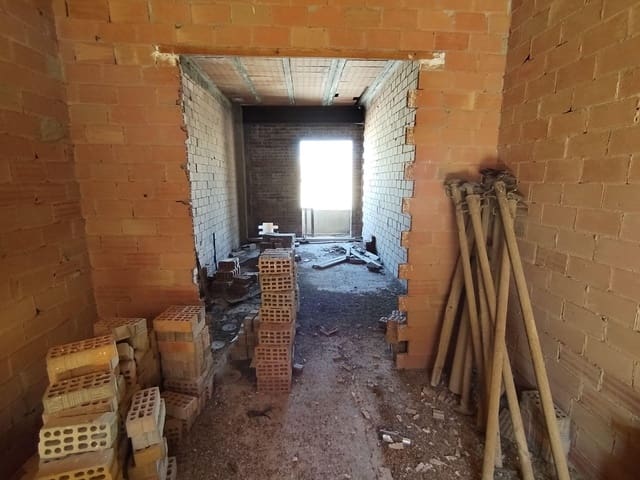 4 sypialnia Dom na sprzedaż w Novelda - 130 000 € (Ref: 9556056)