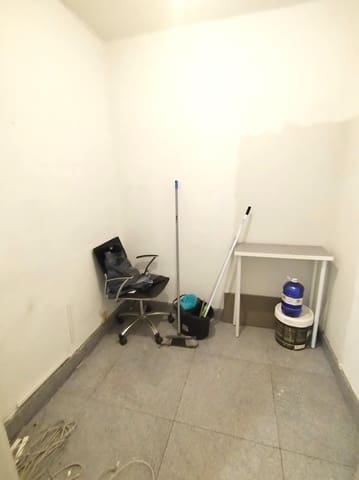 Kontor til leje i Alicante by - € 950 (Ref: 9568998)