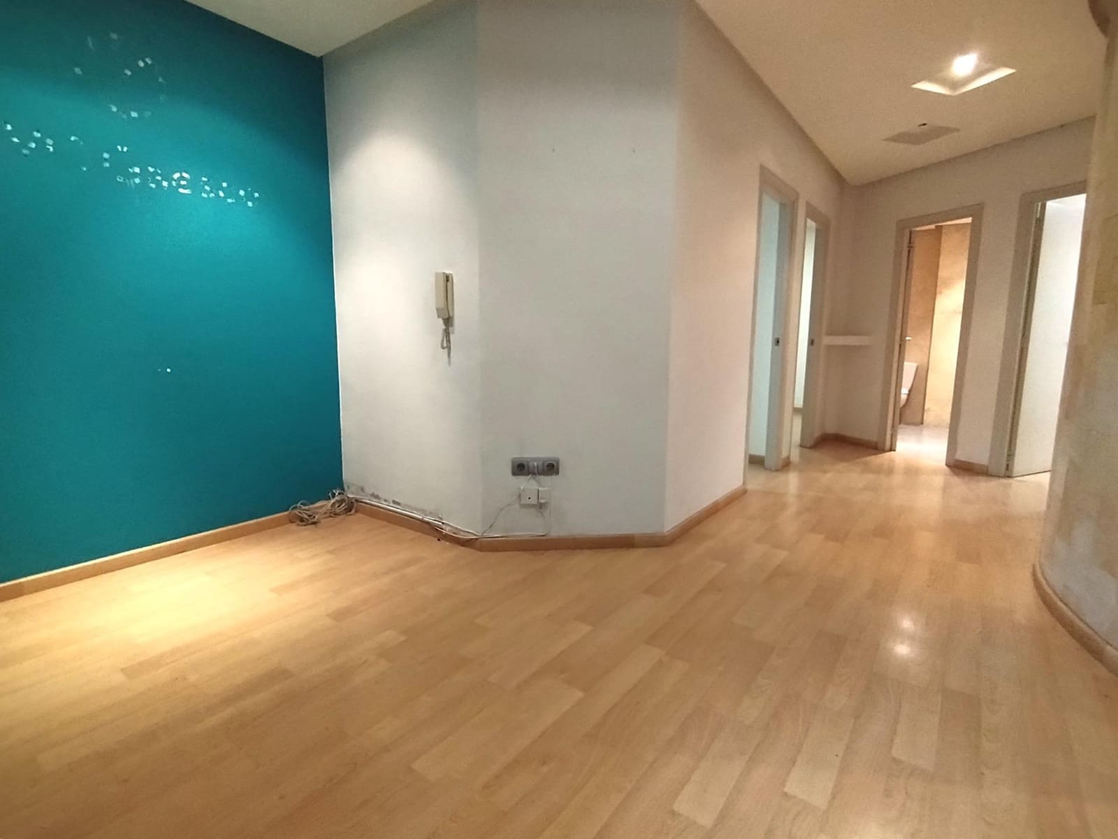 Kontor til leje i Alicante by - € 950 (Ref: 9568998)