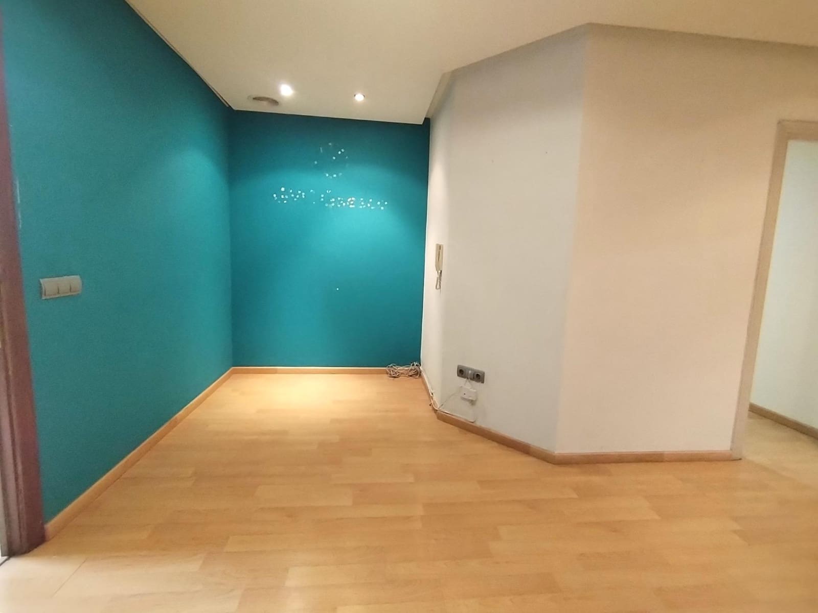 Kontor til leje i Alicante by - € 950 (Ref: 9568998)