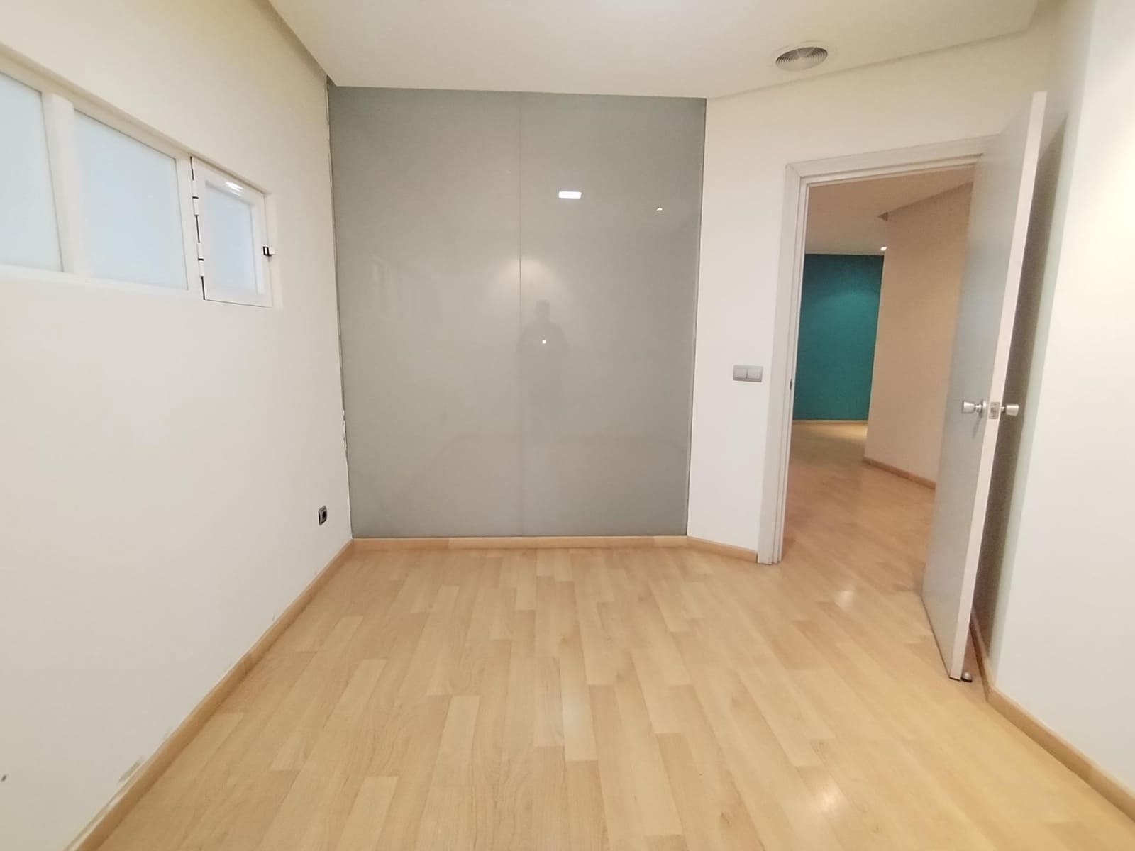 Kontor til leje i Alicante by - € 950 (Ref: 9568998)