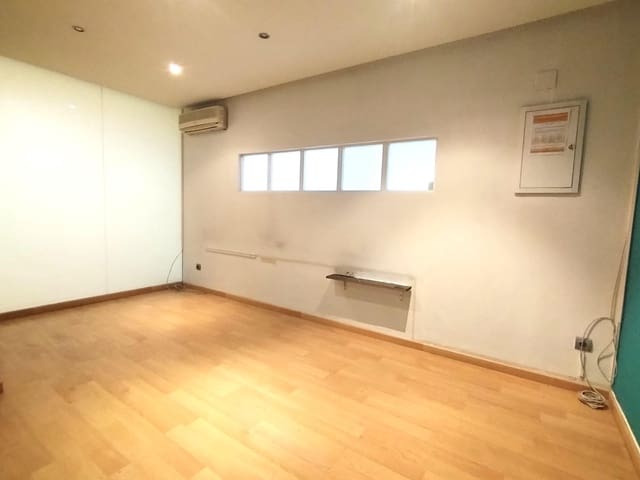 Kontor til leje i Alicante by - € 950 (Ref: 9568998)