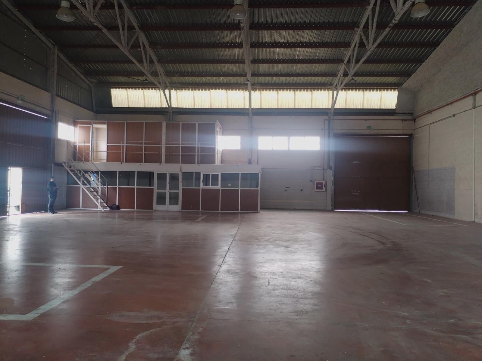 Business for rent in Alicante / Alacant city - € 1,890 (Ref: 9586721)