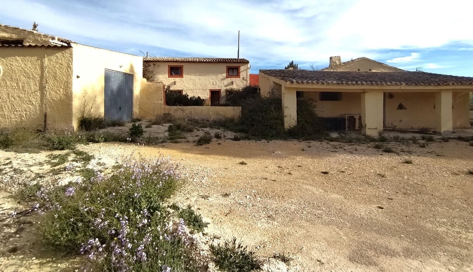 5 bedroom Finca/Country House for sale in Relleu with pool garage - € 300,000 (Ref: 9586722)