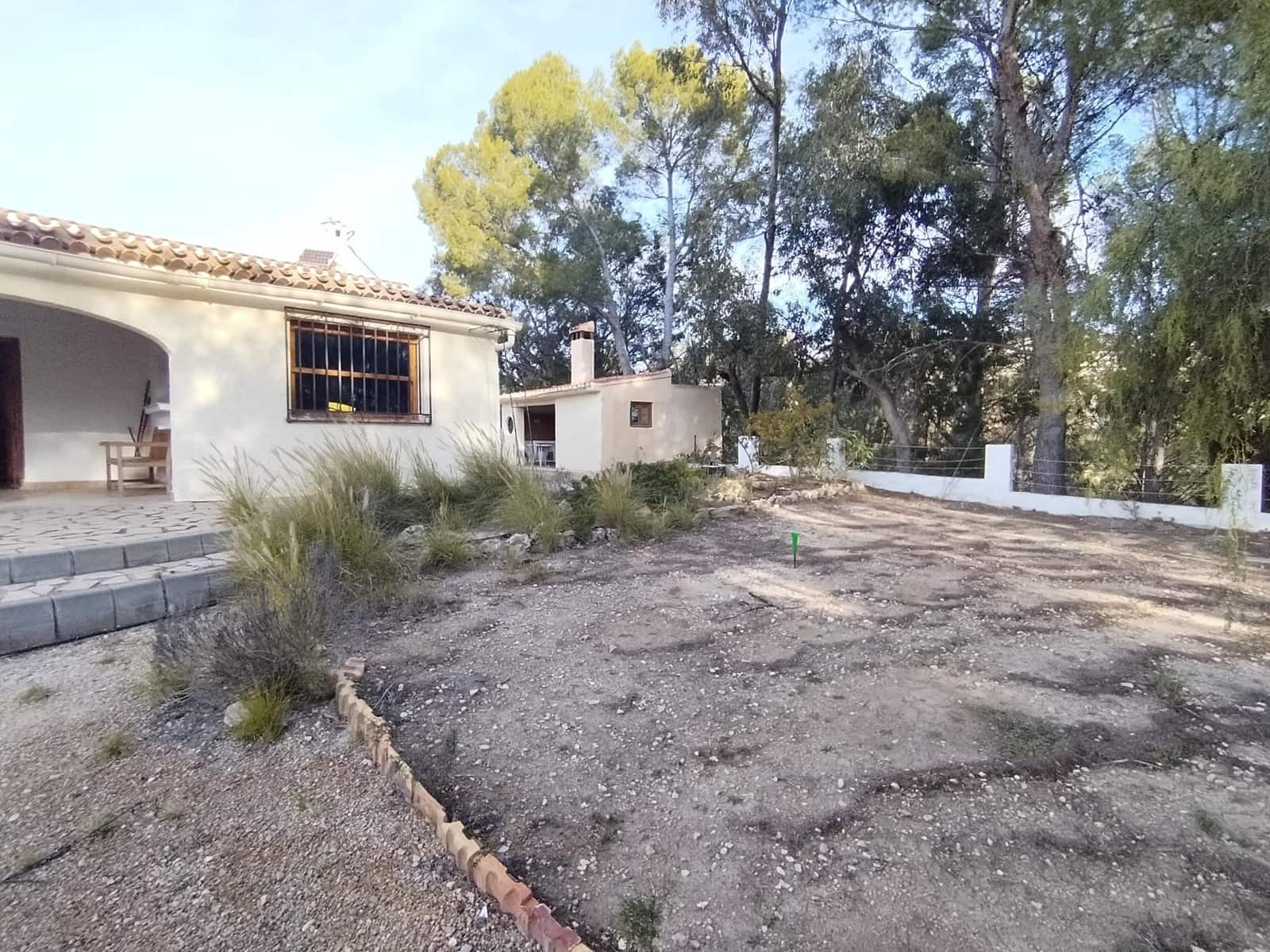 5 bedroom Finca/Country House for sale in Relleu with pool garage - € 300,000 (Ref: 9586722)