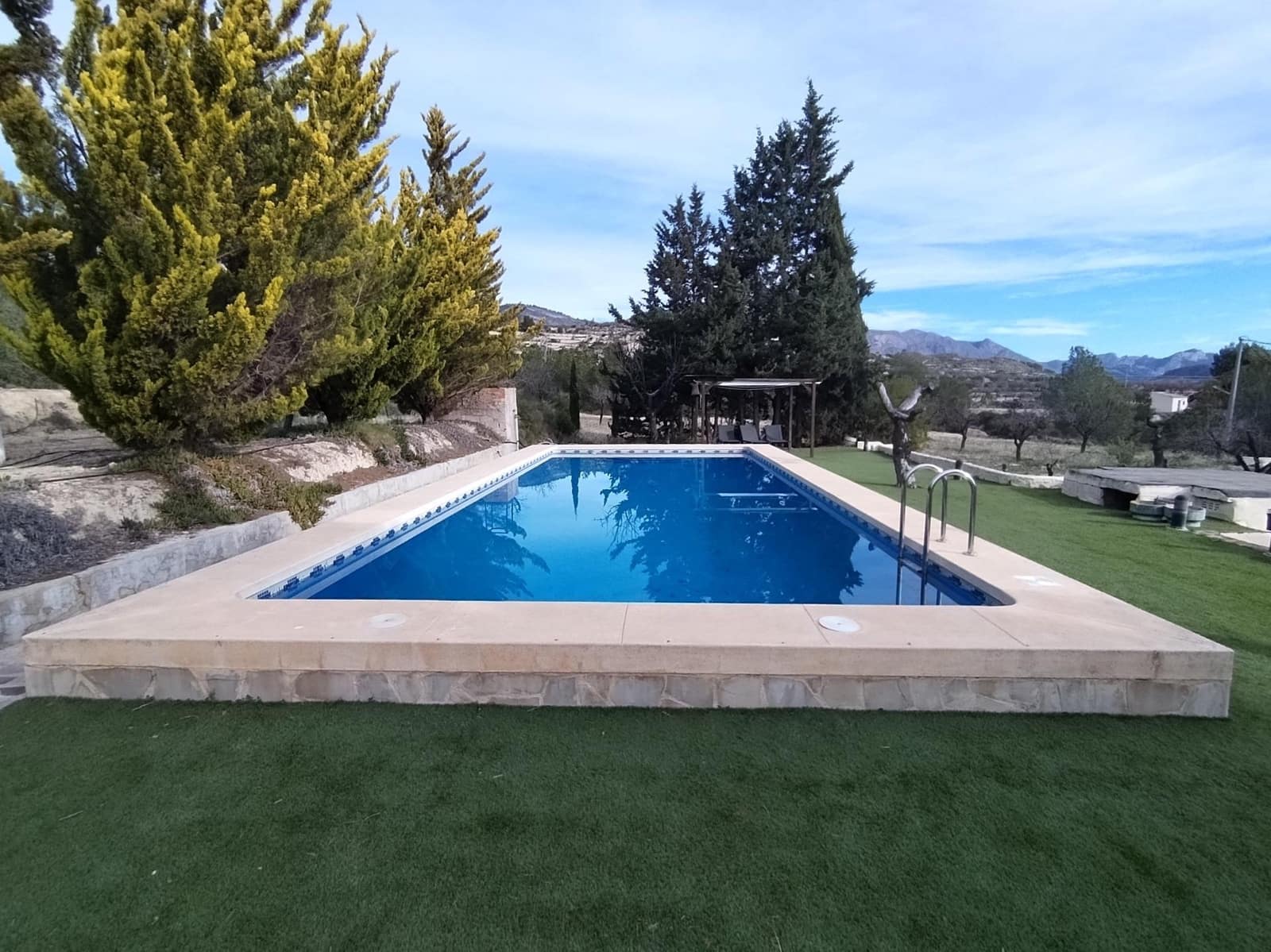 5 bedroom Finca/Country House for sale in Relleu with pool garage - € 300,000 (Ref: 9586722)